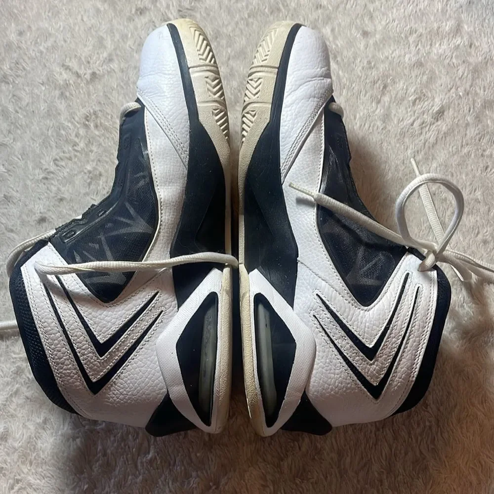 Nike air Jordans 2011 sneakers size 10.5